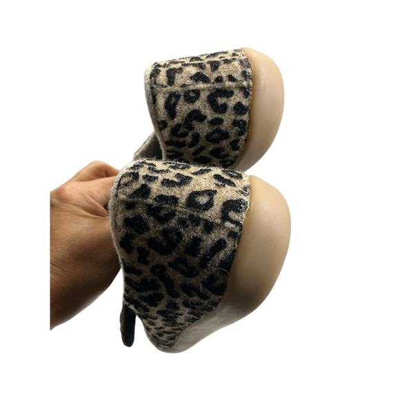 Cosyfeet Pure wool Indoor Outdoor Frieda Leopard Print Comfort Size 6 - Picture 9 of 15